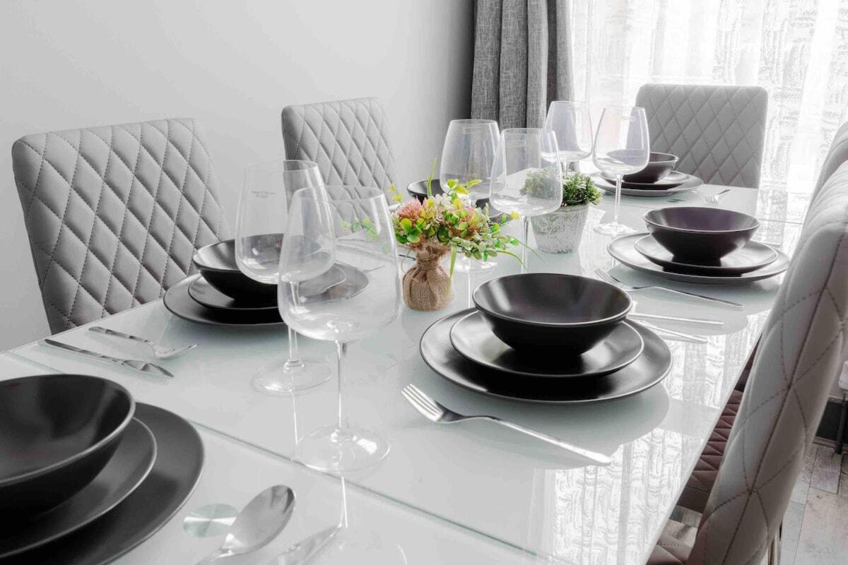 Artistic And Charming 3br 2bath House Marylebone