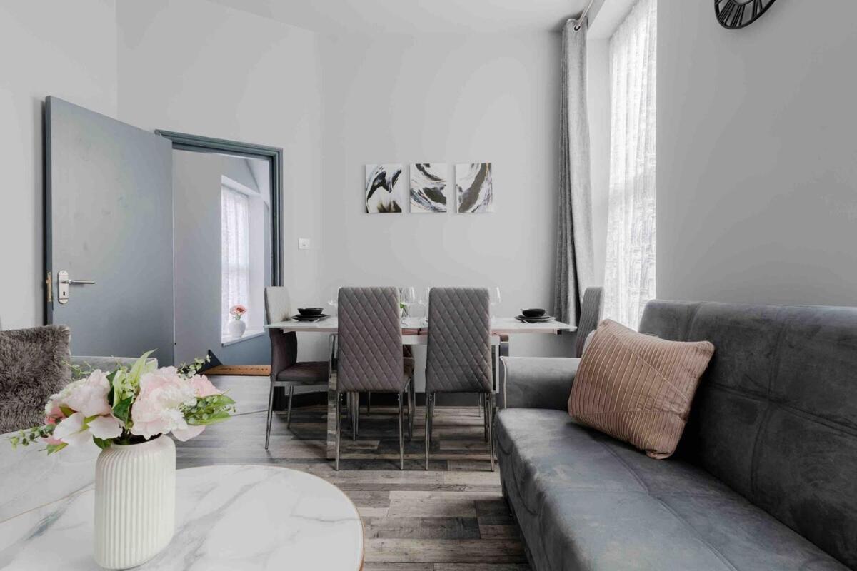 Artistic And Charming 3br 2bath House Marylebone *